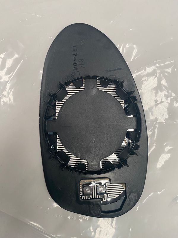 BMW 3-ser E90 door mirror glass RH E' (05-08)