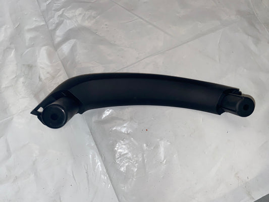 BMW X3 F25 R. D/HDL IN PULL BK LH (10-17)