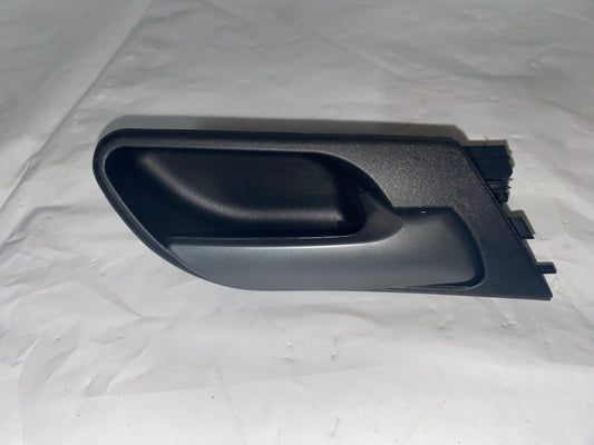 BMW X5 E53 F. D/HDL IN RH LT (04-07)