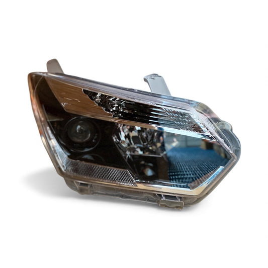 ISUZU KB SER H/L MAN PRJ LED LH E' MD L1 (16-18)