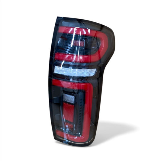 GWM P-SER LTD T/L SMK L3 RH MD (23 & up)