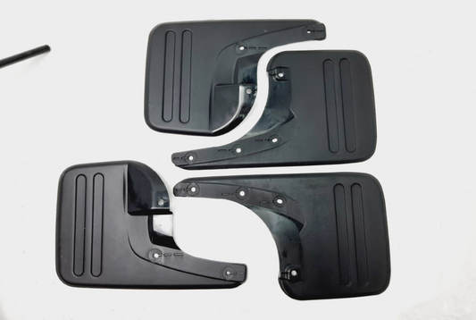 TOYOTA HILUX MUD FLAPS 4PC SC 2WD (05-15)